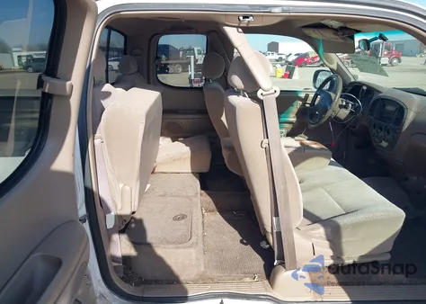 2002 Toyota Tundra Sr5 V8 z USA, uszkodzony, nr VIN 5TBBT44112S311732